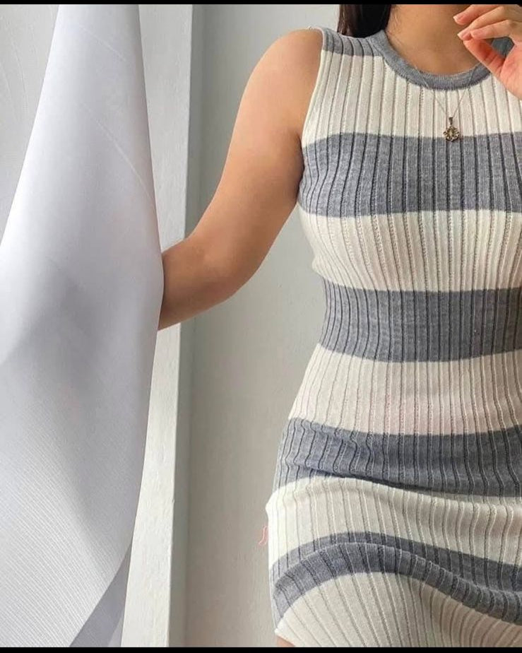 Vestido de Hilo Tejido con Abertura🙈